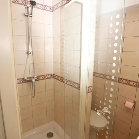 Apartment Grand 6 A 50m De La *